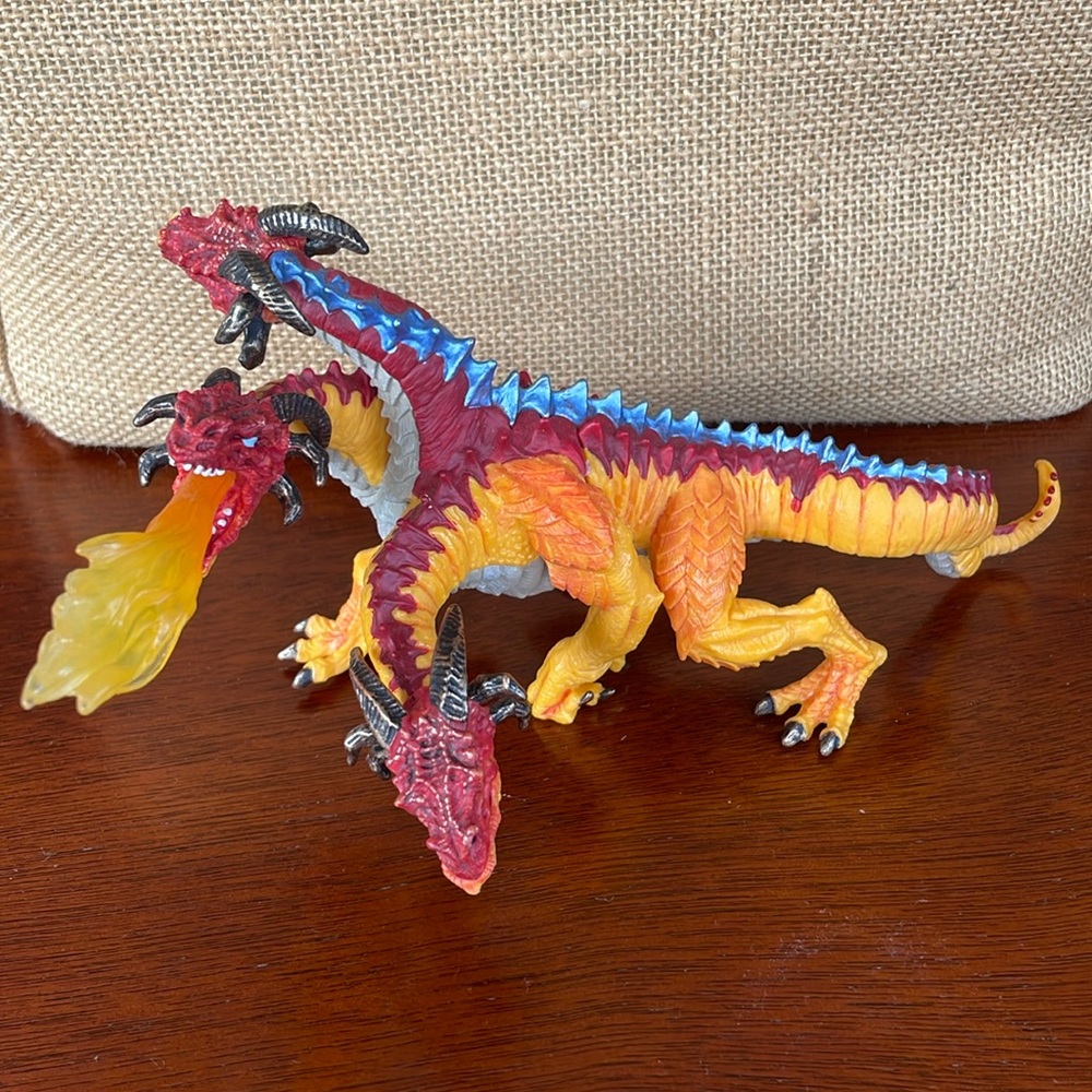 Safari Ltd. Fire dragon